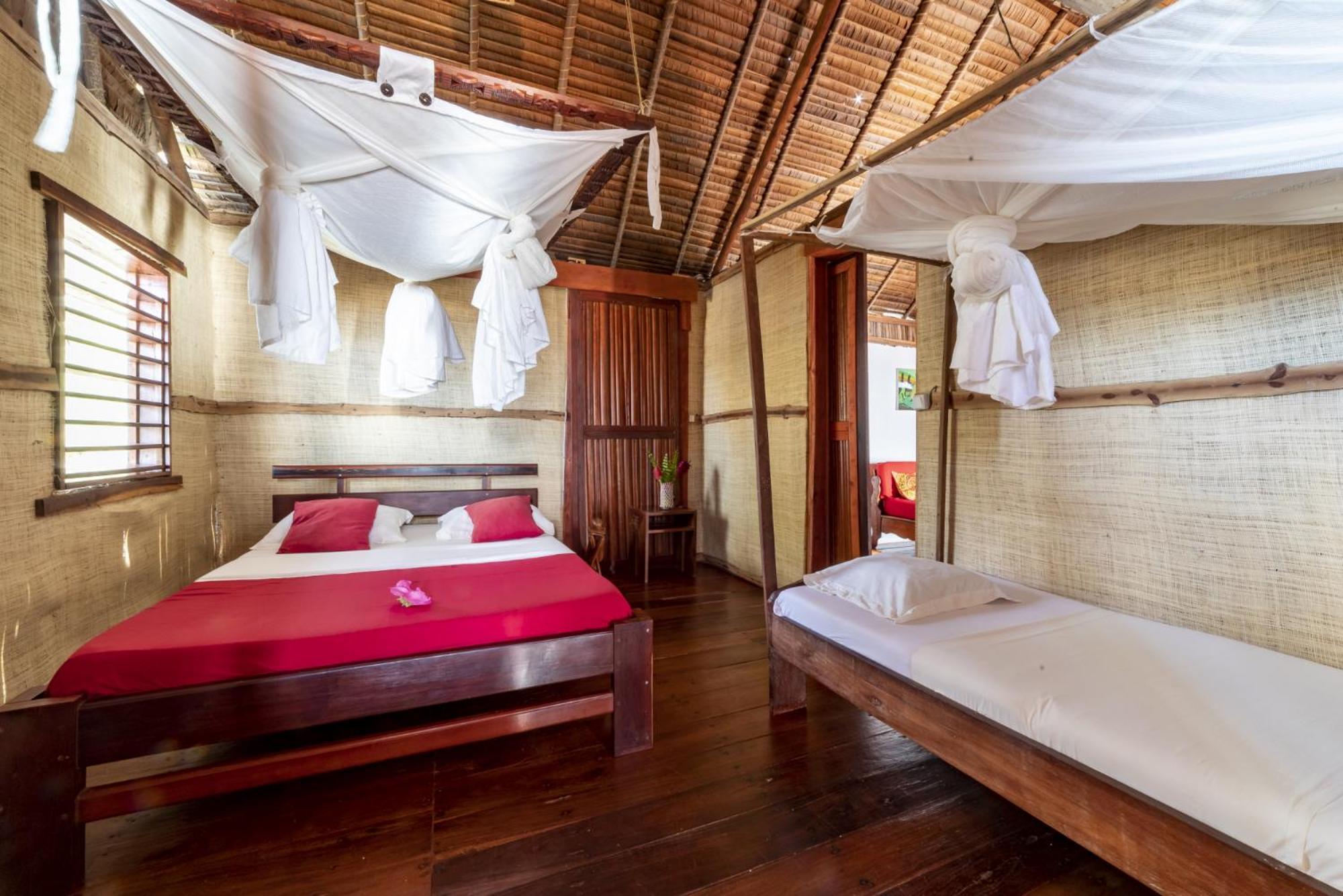 Floraly Komba Hotel - Nosy Komba Kamer foto